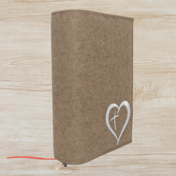 Wosadnikhülle in schlamm meliert, Herz, Kreuz