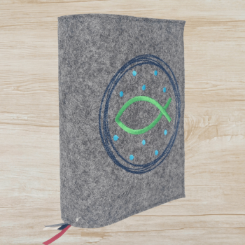 Wosadnikhülle in dunkelgrau meliert, Fisch, Punkte, Kreise