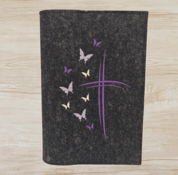 Gotteslobhülle in anthrazit meliert, Kreuze, Schmetterlinge