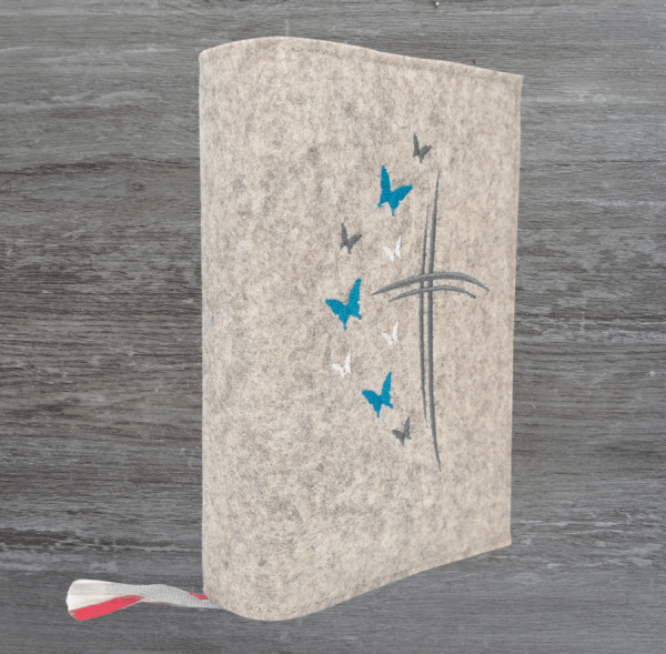 Gotteslobhülle in beige meliert, Kreuze, Schmetterlinge