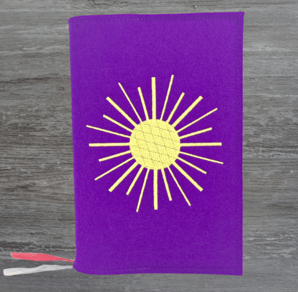 Gotteslobhülle in violett, Hostie