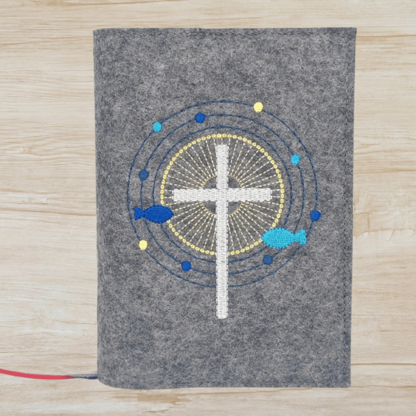 Wosadnikhülle in dunkelgrau meliert, Fische, Punkte, Kreise, Kreuz